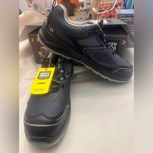 Men's  safety  joggers steel cap  shoes US 10.5, EU 44 fast ship New in Box